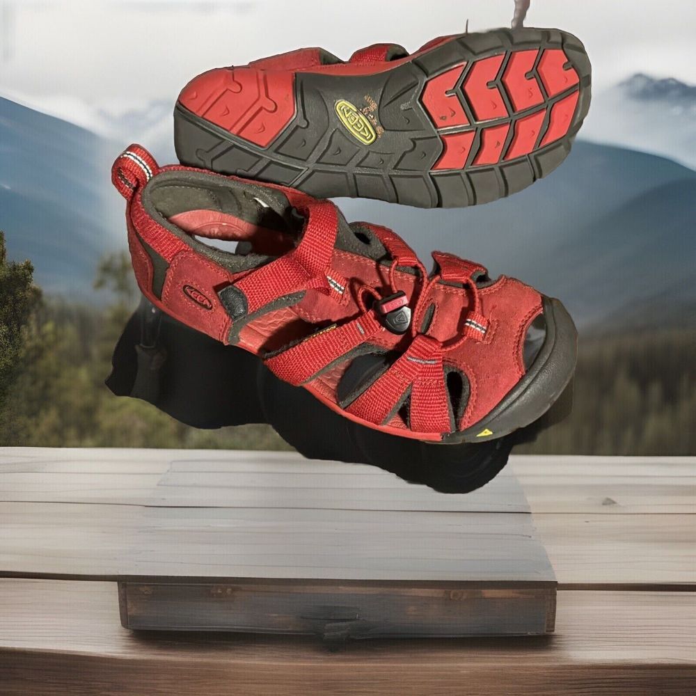 KEEN Kids' Seacamp II CNX-C‎ 1014470 Racing Red Gargoyle SIZE 3